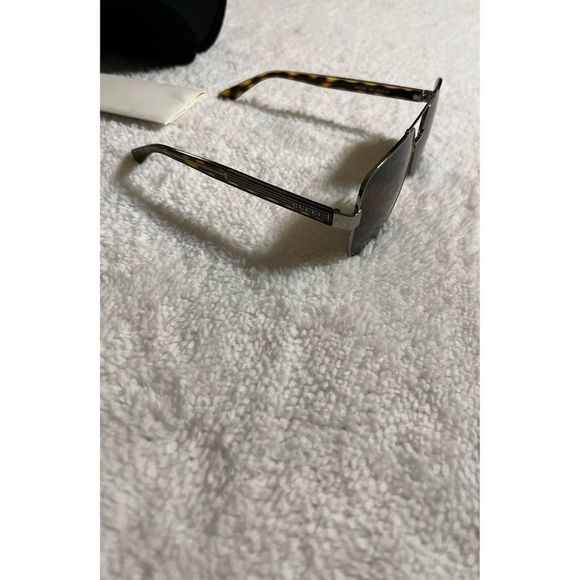 Gucci Sunglasses - Picture 8 of 10